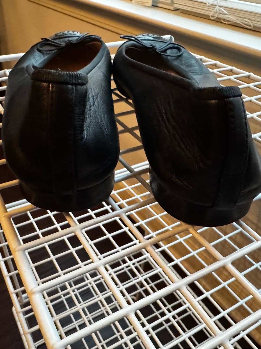 CHANEL Black Leather Cap-Toe Ballet Flats with CC Emblem Sz. 10 - Picture 2 of 4